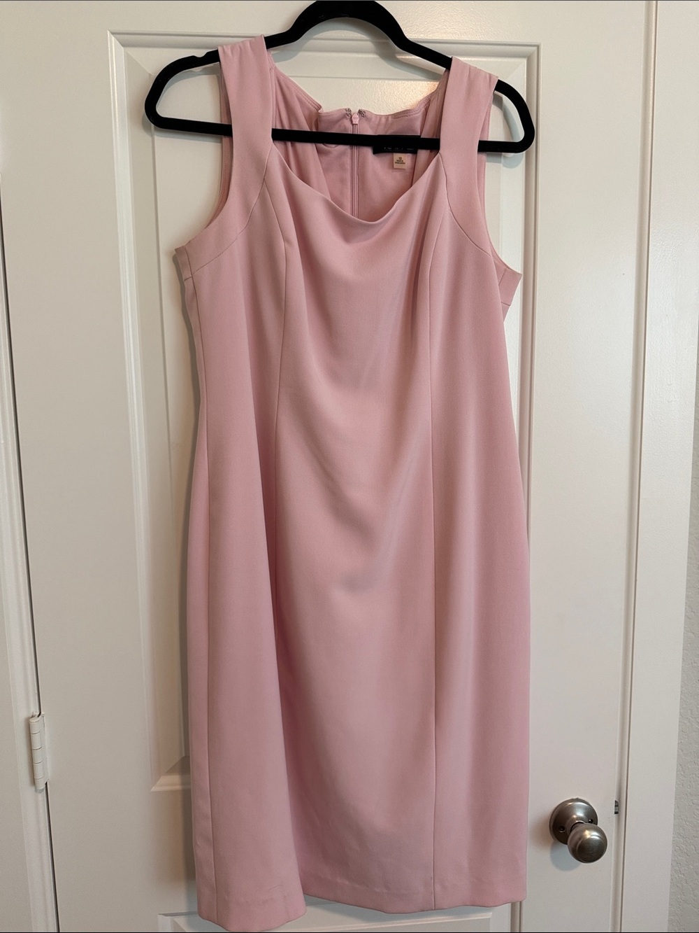 Kasper Soft Pink Sleeveless Sheath Dress